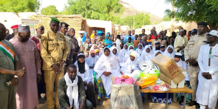 Konni (Tahoua) : Lancement d&rsquo;une formation en tricotage et broderie à la main au profit de 20 femmes du village de Dibissou