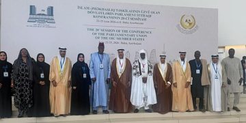 Bakou : le Président du CCR rencontre la délégation du Conseil national fédéral des Émirats Arabes Unis