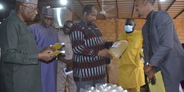 Niamey : Le Ministre du commerce dans quelques unités industrielles de la capitale