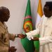 Passeport biométrique AES : Le Premier ministre nigérien Zéine s&rsquo;enrôle